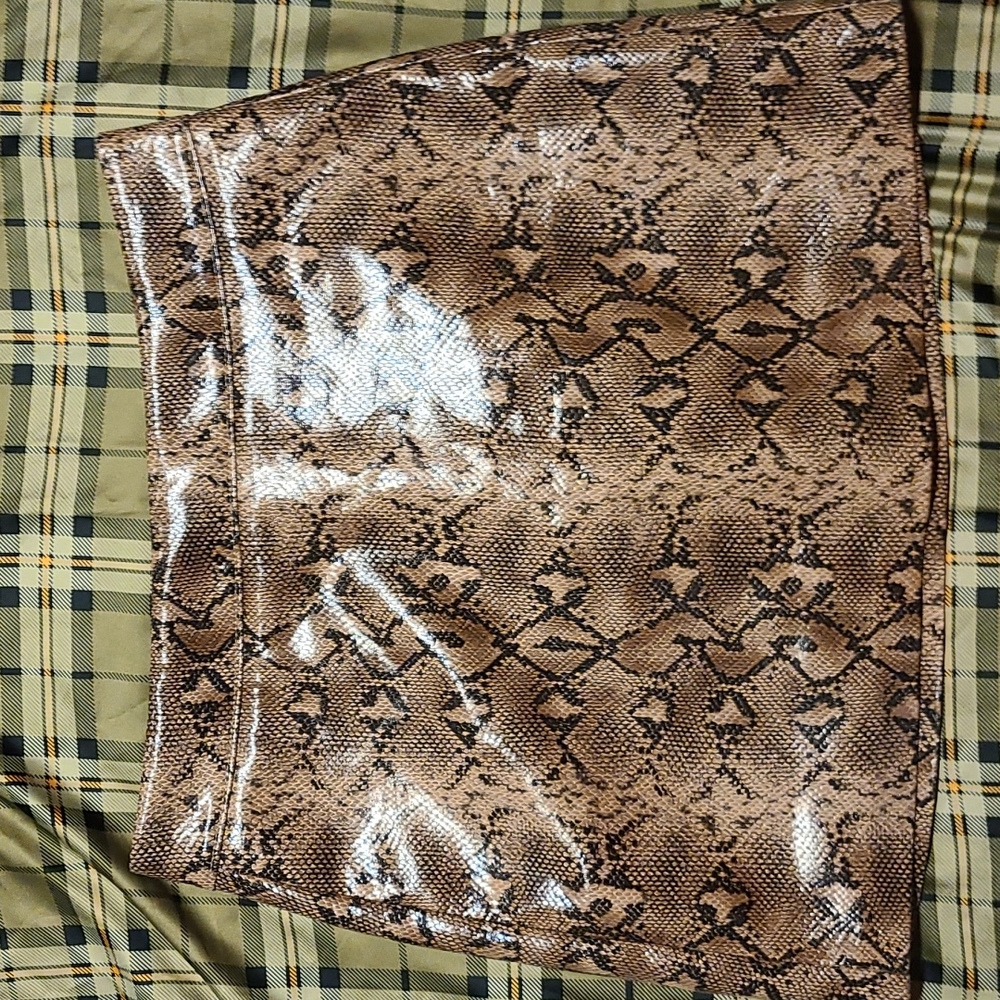 Snake print mini skirt